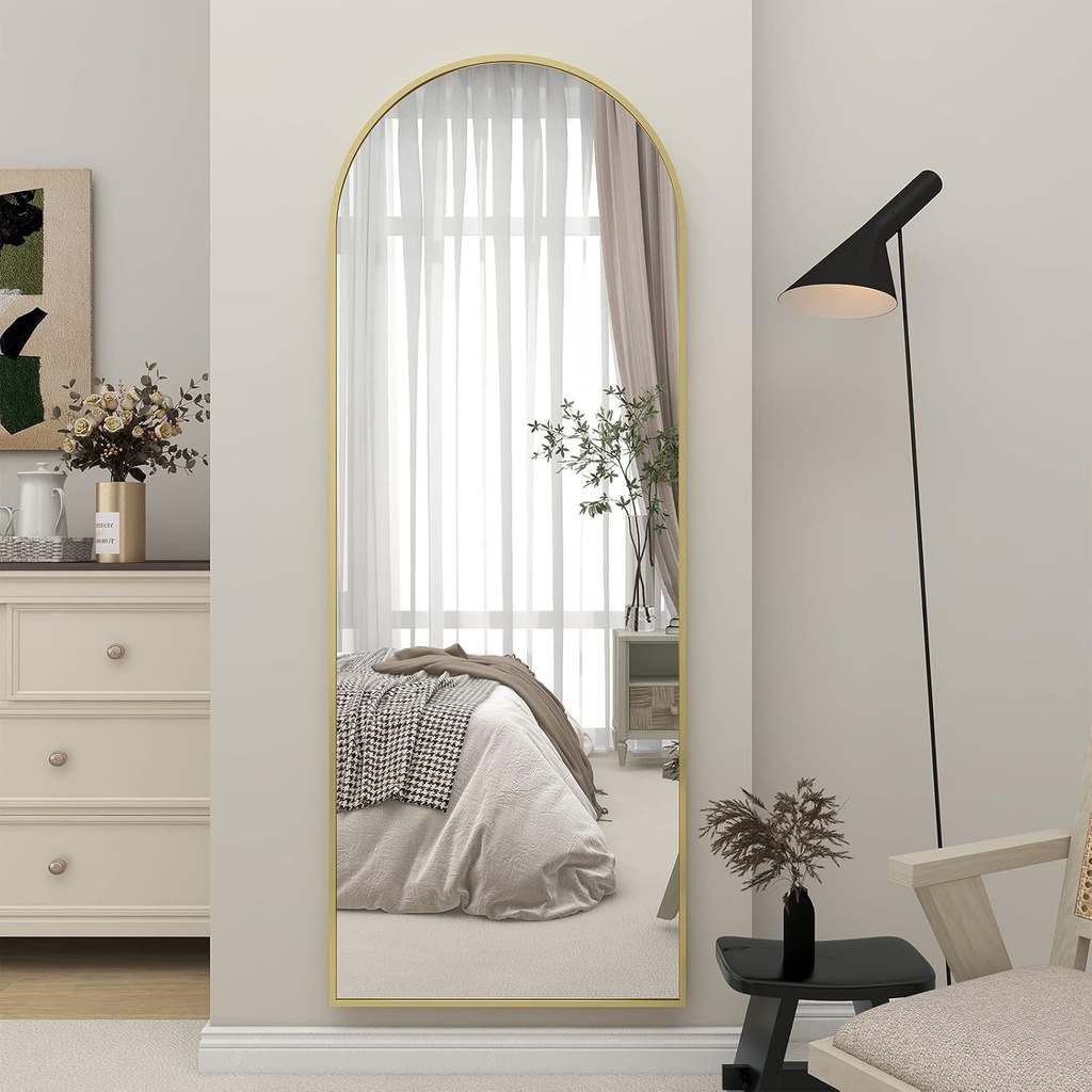 Oglinda Koonmi pe toata lungimea, 45 x 147 cm, lungime rotunjita pana la podea, cu rama din aliaj de aluminiu, oglinda pe toata lungimea cu suport, poate fi asezata in picioare, agatata sau rezemata de perete, aurie